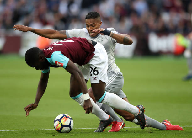 外界认为 外界认为