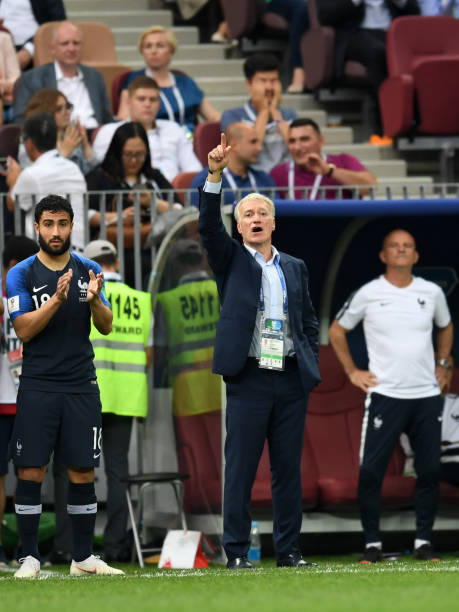 也凸显了中 也凸显了中